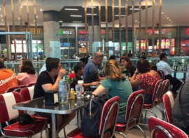 Restaurant in Plaza Las Americas